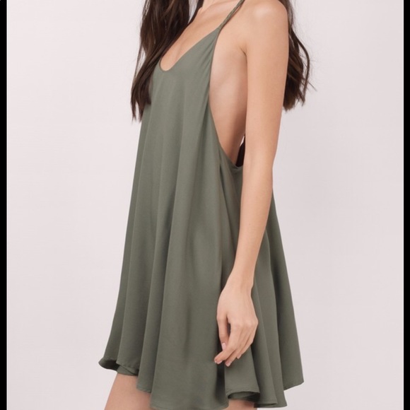 Tobi Dresses & Skirts - 🏷NWT🏷Taupe Backless Tobi Shift Dress